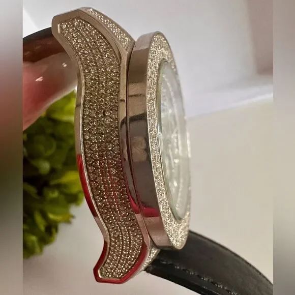 Don&Co Bold & Brilliant - Men’s Oversized Diamond Watch with Leather Strap